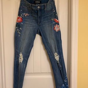 Express decorated jeans